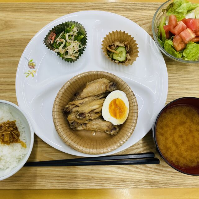 _
2024/9/18
⁡⠀
#社食の値段は150円
#お昼ごはん
#社員食堂
#社食
#昼食
#ランチ