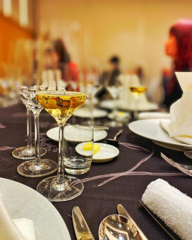 ...
2024/1/5
⁡
毎年恒例の新年会!
⁡
ザ・サウザンド 京都
⁡
#社食の値段は250円 
#お昼ごはん 
#社員食堂 
#社食 
#昼食 
#ランチ 
#サラメシ 
#ザサウザンドキョウト